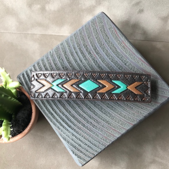 Chevron leather barrette lined by Loctia - Picture 2 of 5